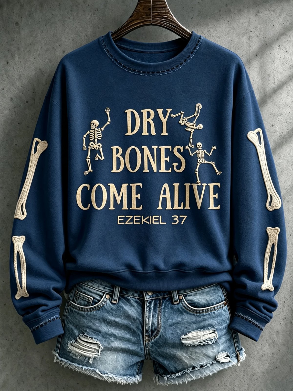 Navy blue Ezekiel 37 scripture Christian long-sleeve women's sweatshirt